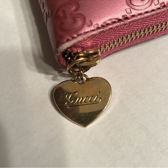 Authentic Gucci GG Signature Continental Pink
Leather Zip Around Wallet - Picture 15 of 16